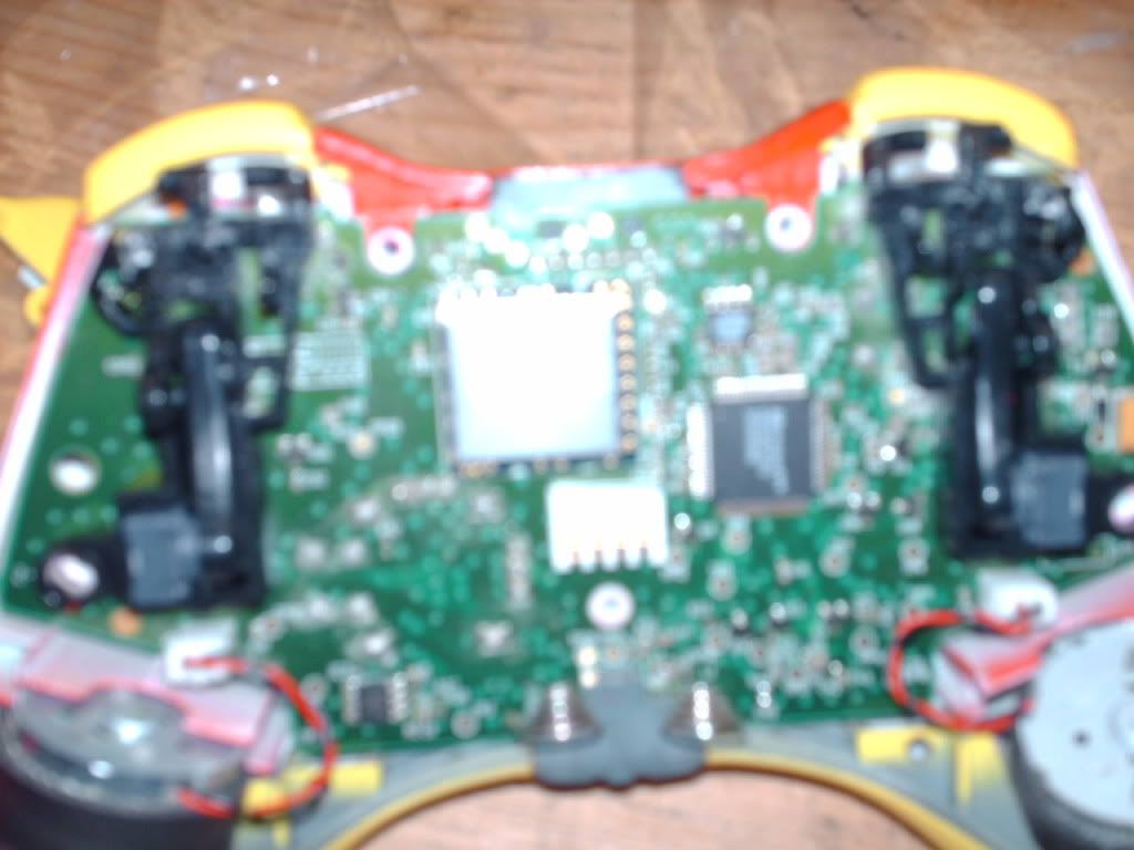 Hardware Mods How to take apart your Xbox360 wireless controller by